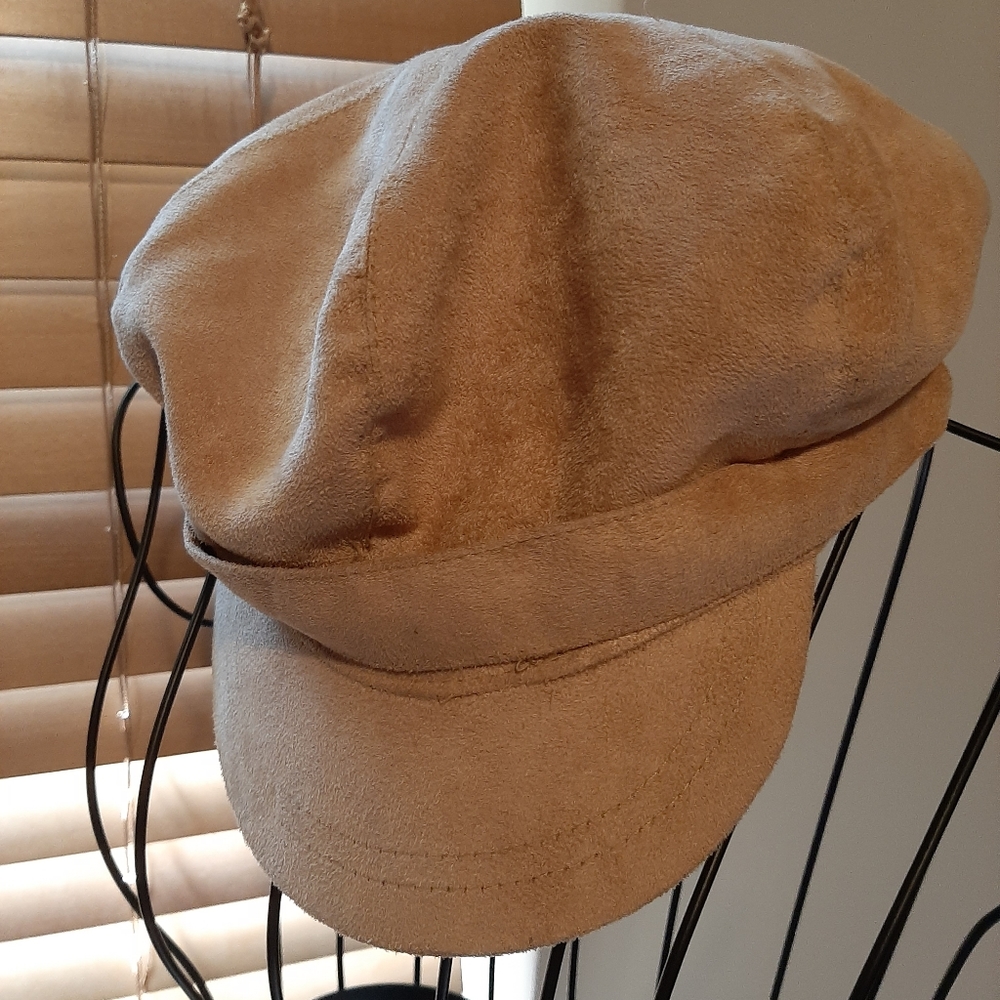 Suede brown hat